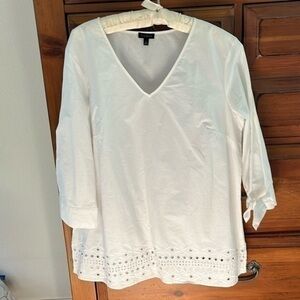 Talbots Women’s White Blouse Tunic Size Large NWOT